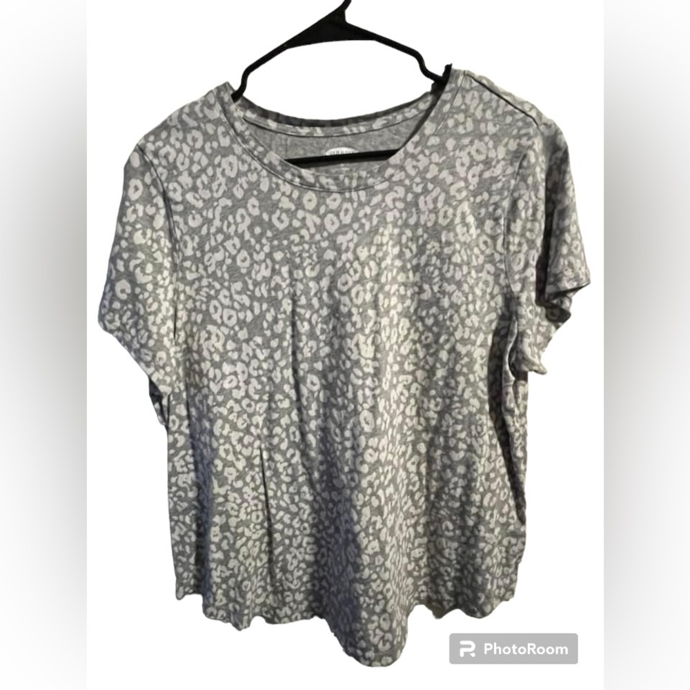 Old navy comfy t shirt